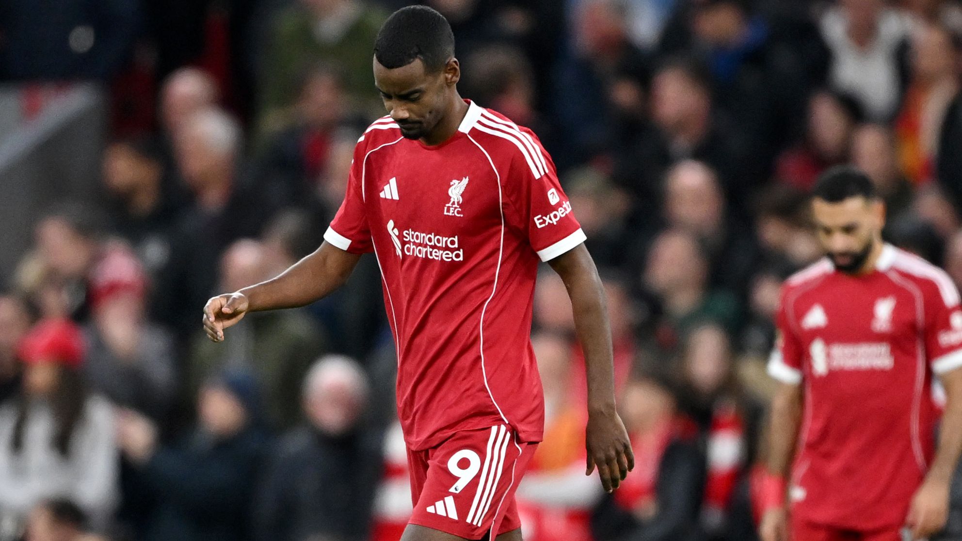 Alexander Isak Sets Unwanted Liverpool Record in Tough Start 3 GettyImages 2247943515