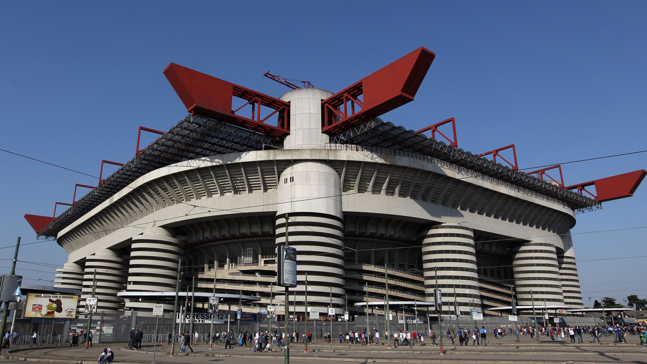 San Siro Sale Sparks Bid-Rigging Probe and Public Outcry 4 GettyImages 98605847 scaled