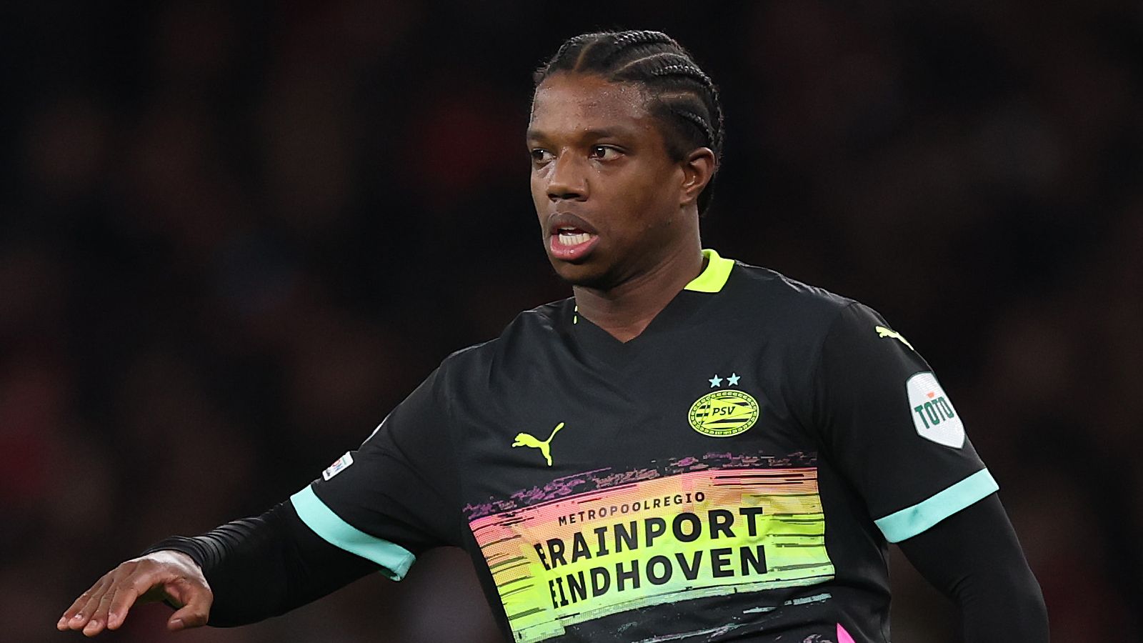 Man Utd Block Tyrell Malacia’s Late Transfer to Turkey 1 GettyImages 2204855741