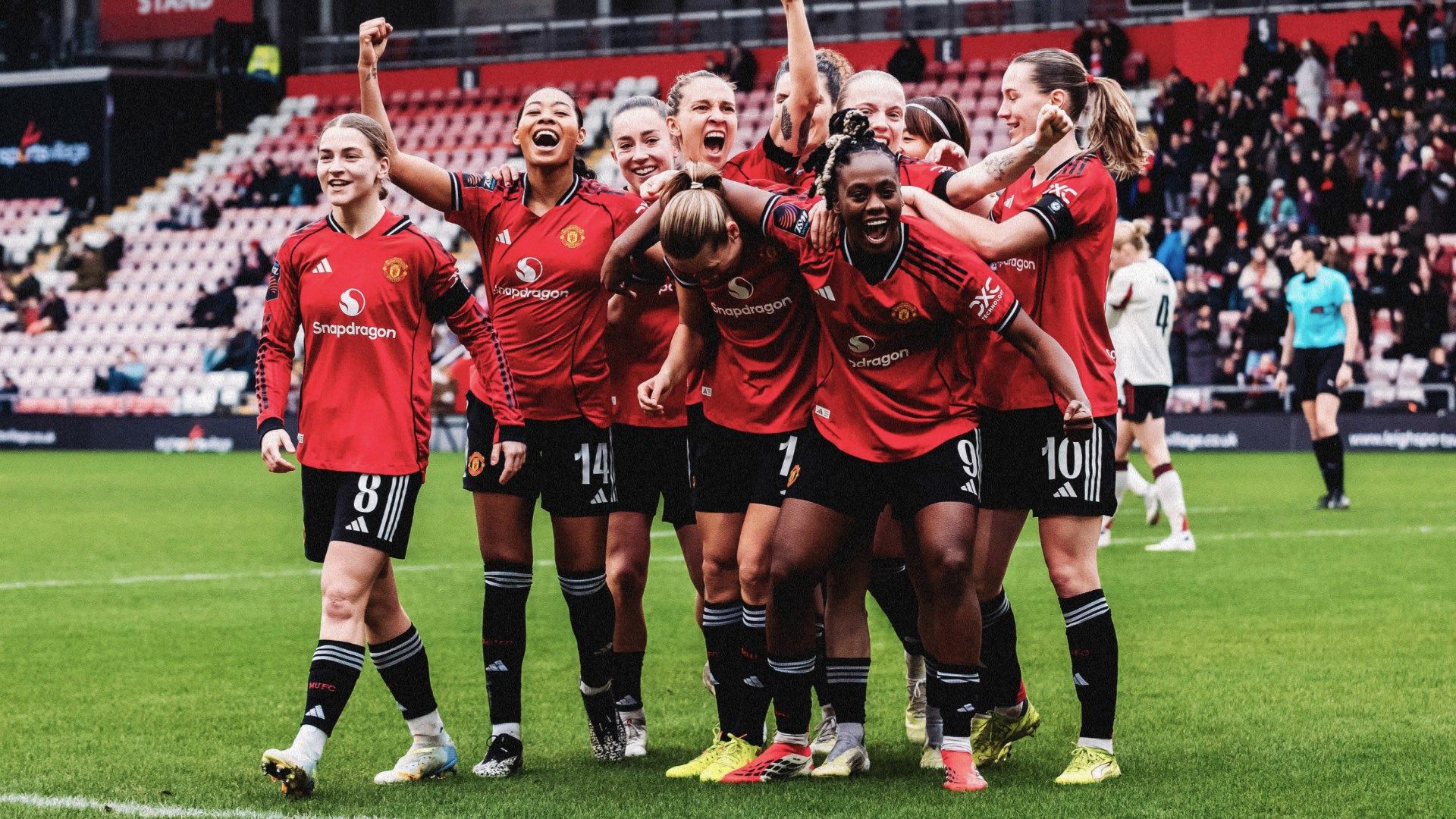 Naalsund Double Fires Man Utd Women Past Liverpool 7 Man20Utd20celebrate202025 26