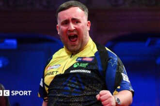 Luke Littler lands nine-darter to reach World Matchplay quarter-finals 4 6d207b50 854c 11f1 97e0 ef2c0092e63e