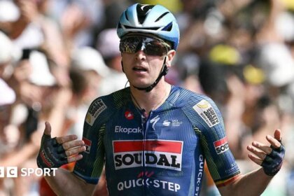 Tim Merlier wins Tour de France stage seven as Tadej Pogacar keeps yellow jersey 1 d9a75d20 7c78 11f1 917a 91e958a7e786